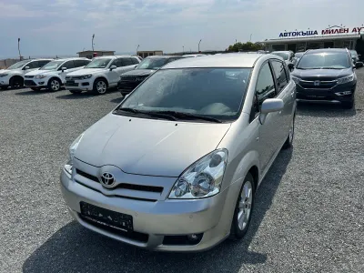 Toyota Corolla verso (KATO НОВА)